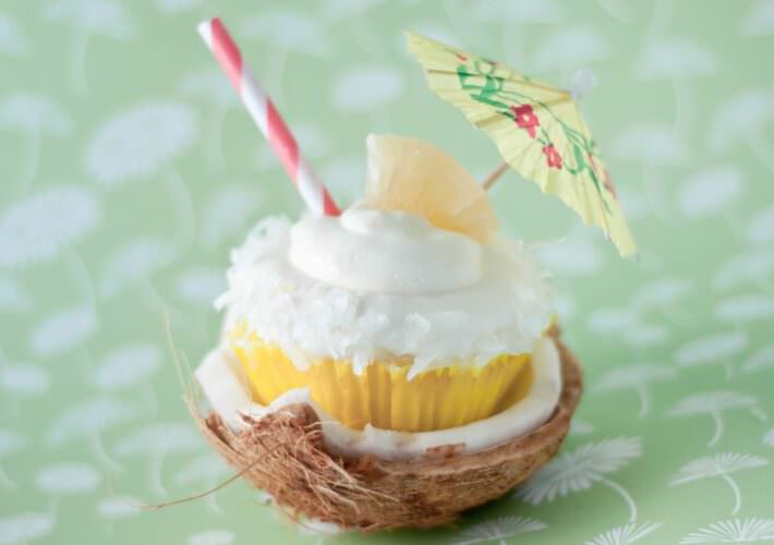 Monday Craftspiration: Piña Colada Cupcakes